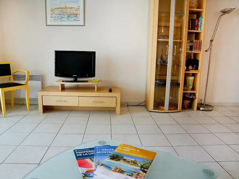 Apartment Le Magellan-1 By Interhome Saint-Raphael  0*, Saint-Raphael (Var)